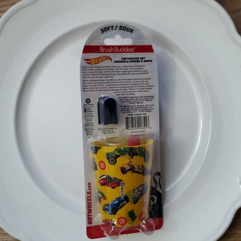 Hot Wheels Toothbrush Set with Cup 🫧 - Picture 2 of 2